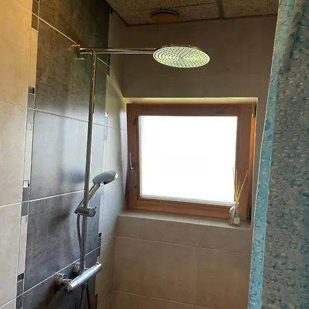 Vila Petsi Suvila *